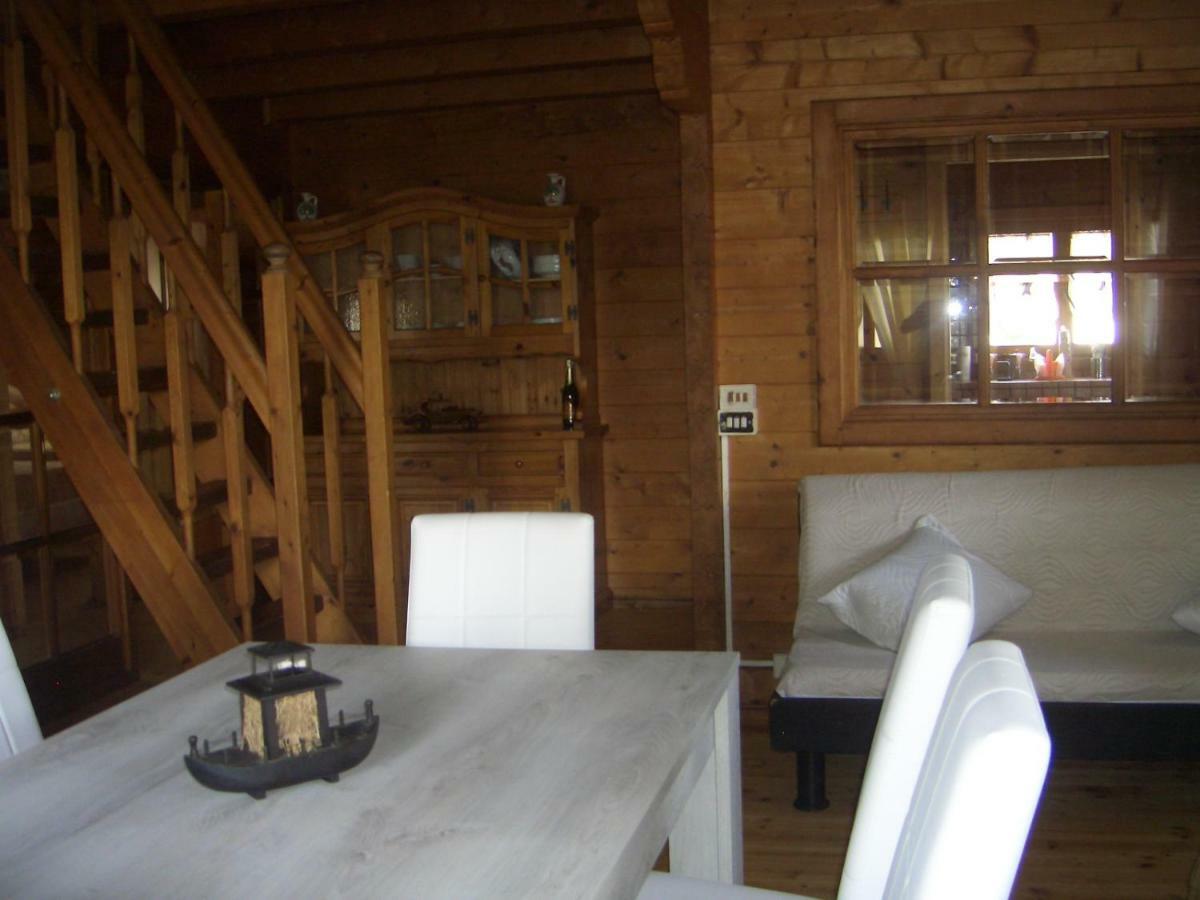 Chalet L Oasi Di Ambra 8 Posti Letto Con Uso Piscina Ardea Eksteriør bilde