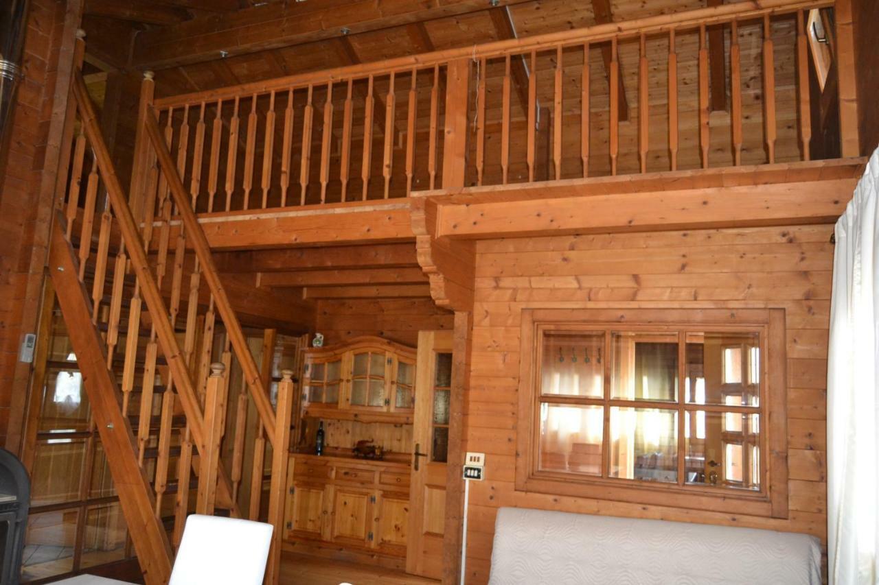 Chalet L Oasi Di Ambra 8 Posti Letto Con Uso Piscina Ardea Eksteriør bilde