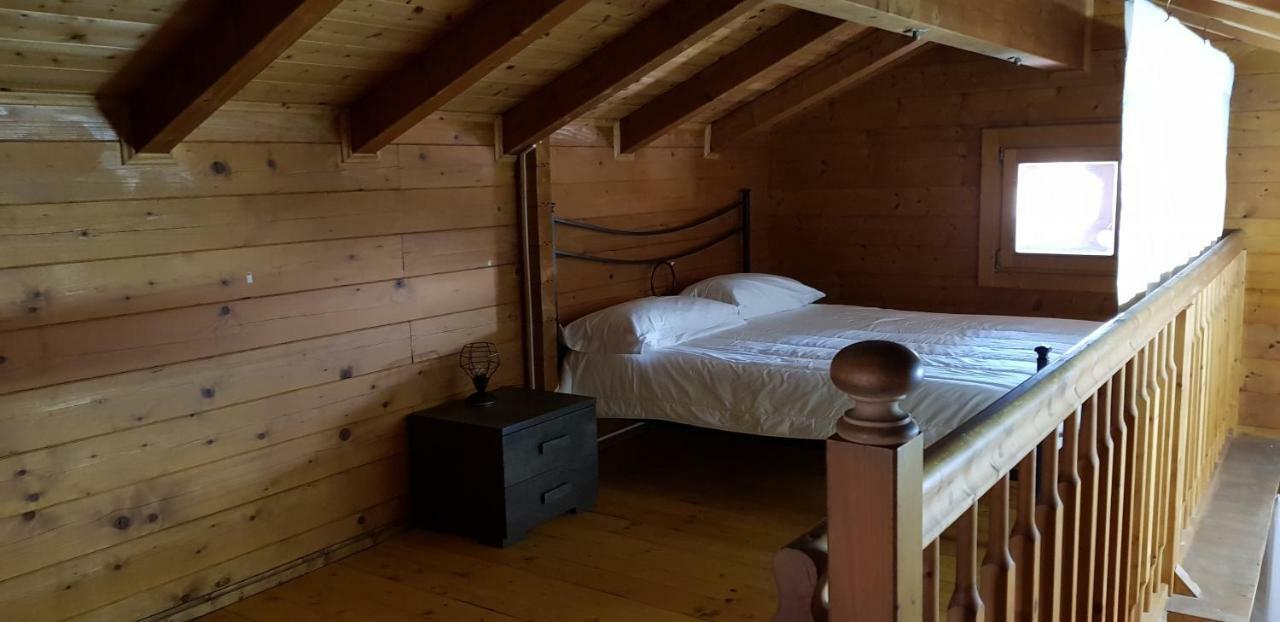Chalet L Oasi Di Ambra 8 Posti Letto Con Uso Piscina Ardea Eksteriør bilde